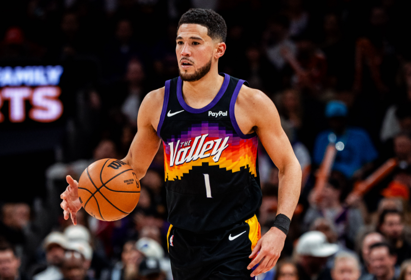 世界杯客户端升级-格林复出2记三分布克27+3+4，探花带不动西帝25中7，太阳大胜76人